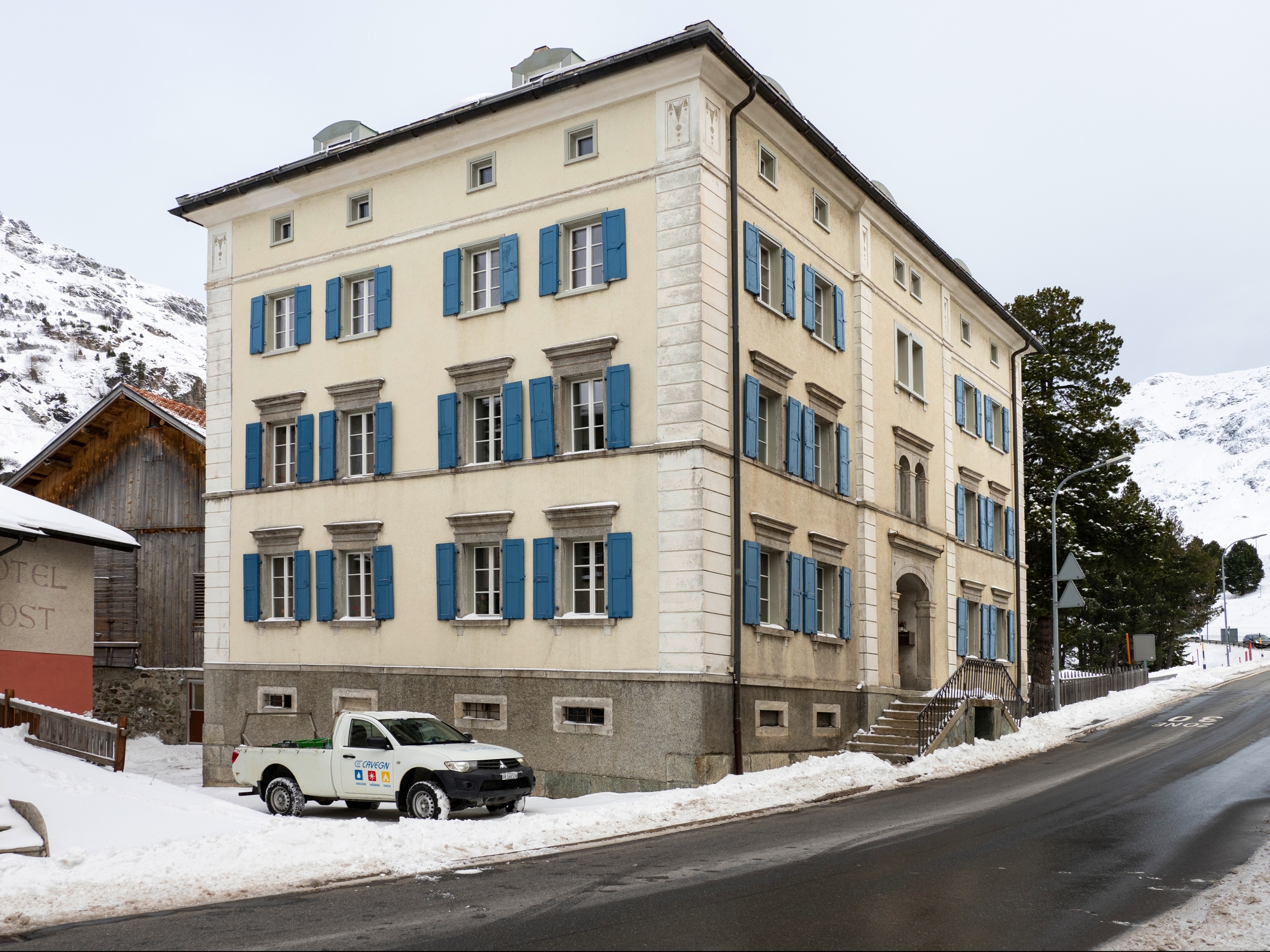 Wohn- und Wirtschaftshaus